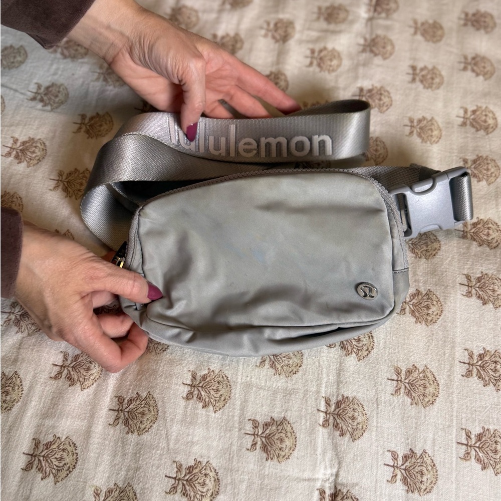 lululemon athletica Silver Belt Bag